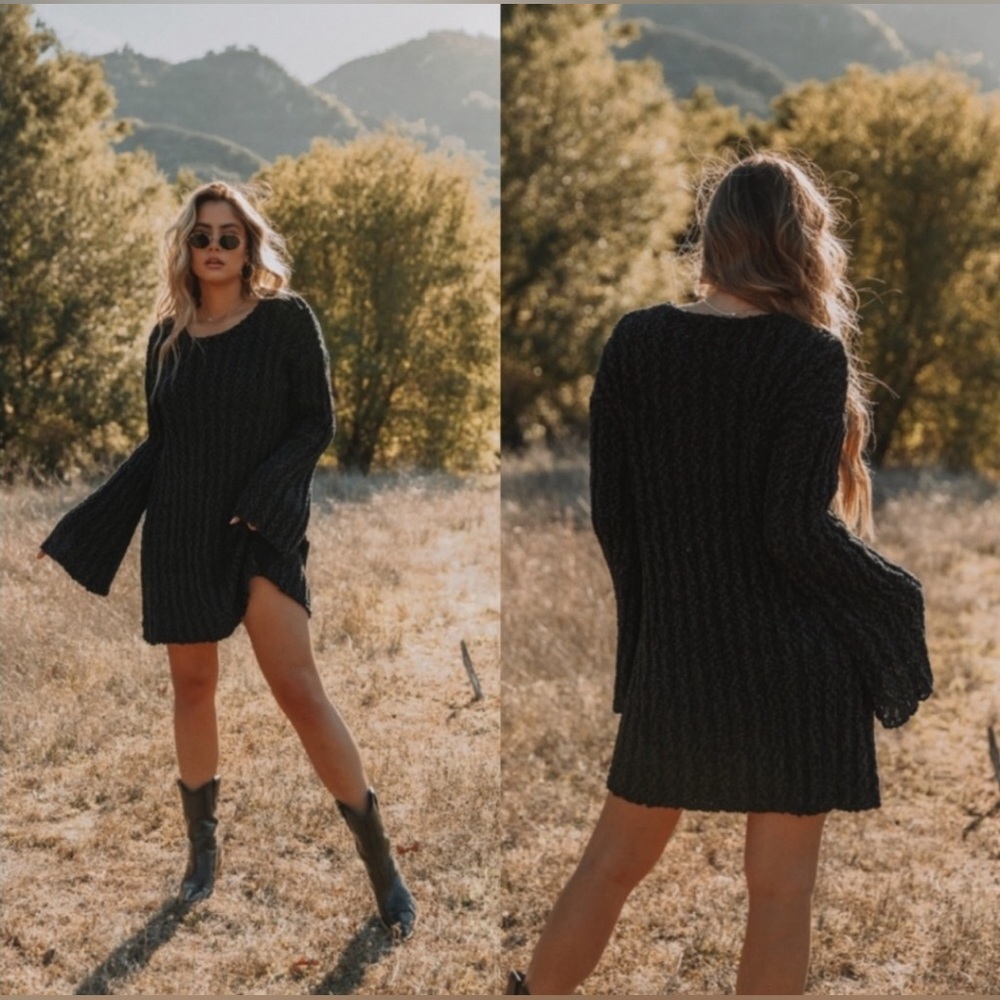 PEACH LOVE CALIFORNIA Black Flare Bell Sleeves Mini Sweater Dress - Picture 6 of 7